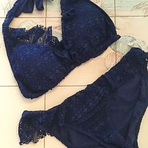 Luscious Elegant Ralph Lauren Crochet Fly away L